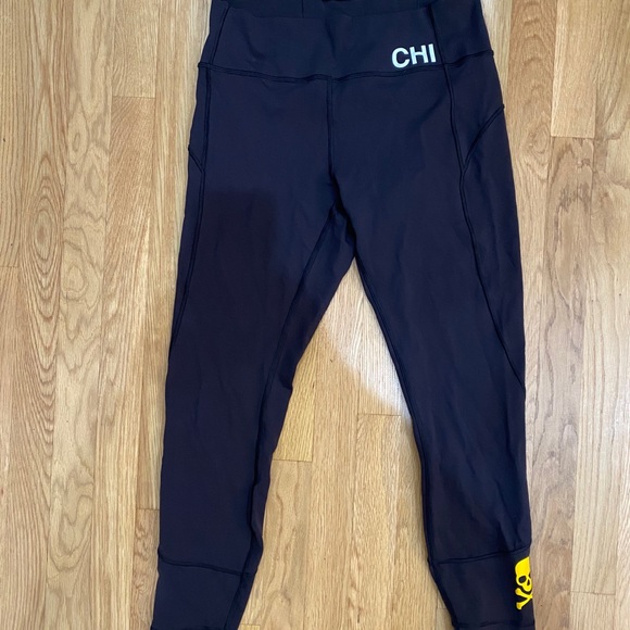 SoulCycle Lululemon Chicago leggings - Picture 1 of 3